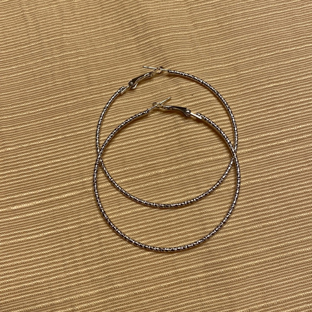 Hoop earrings silver tone